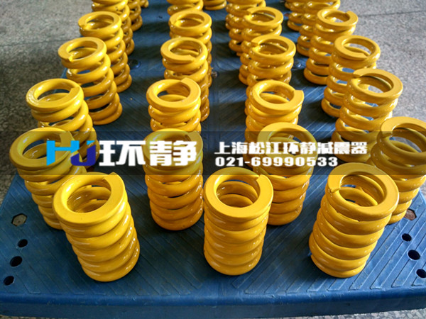 五洲華夏齊安樂(lè)，八方盛世鬧新春